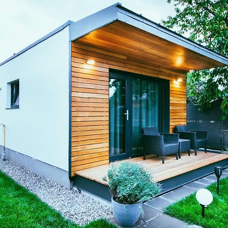 Kub House Lägenhet Bacău Exteriör bild
