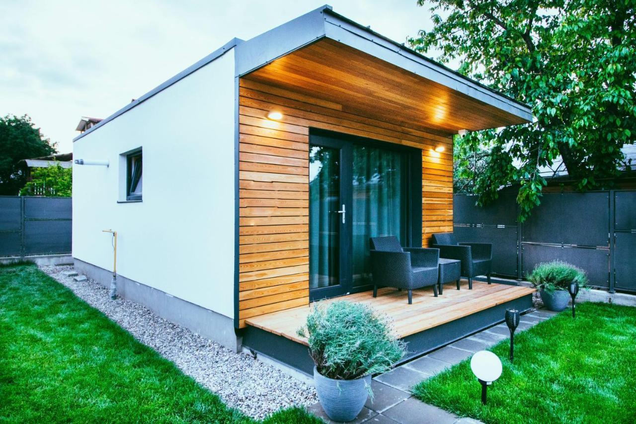 Kub House Lägenhet Bacău Exteriör bild