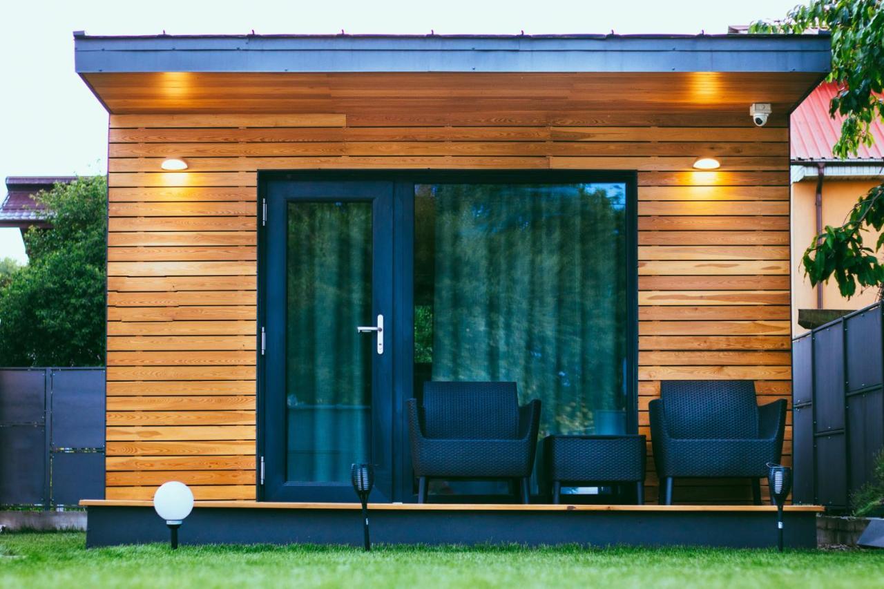 Kub House Lägenhet Bacău Exteriör bild